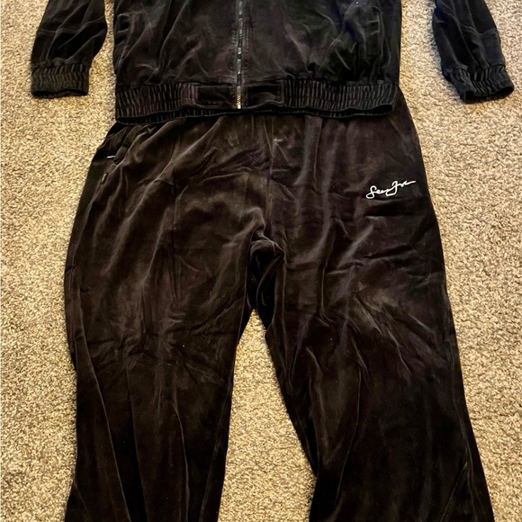 Sean John Velour Jumpsuit - Picture 2 of 12